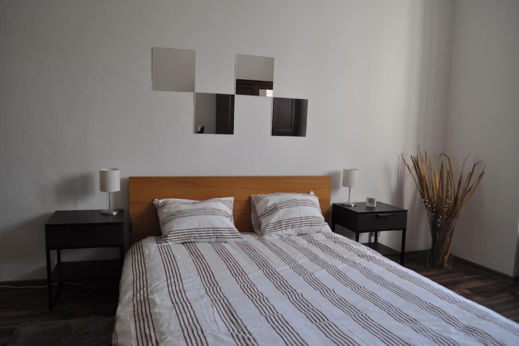 Apartment In Praha 3 Экстерьер фото